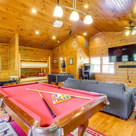 Cabin With Pool Access About 3 Mi To Downtown Gatlinburg Exterior foto